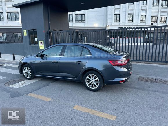SADECE 126.000 KM DE DİZEL OTOMATİK MEGANE