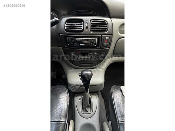 2002 MODEL 228 BİN KM'DE OTOMATİK 1.6 16 VALF SCENİC