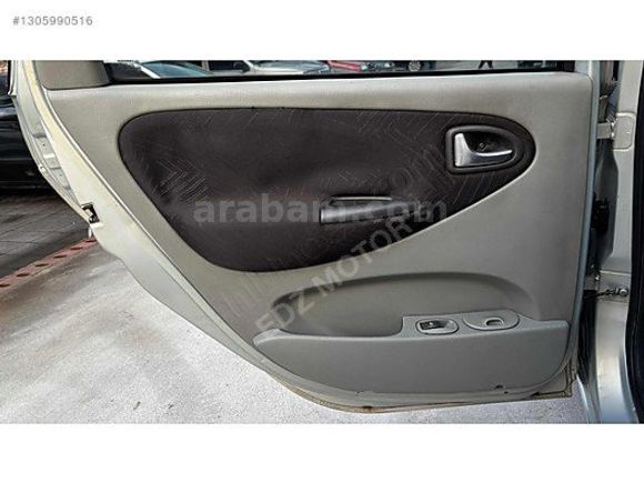 2002 MODEL 228 BİN KM'DE OTOMATİK 1.6 16 VALF SCENİC