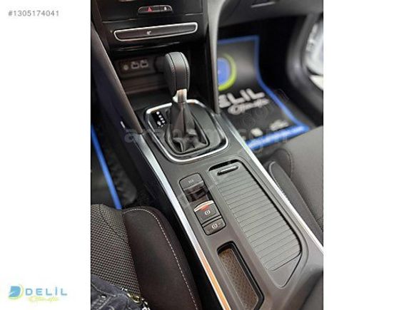 2024 MEGANE DİZEL OTOMATİK TOUCH HATASIZ 18.000 KM'DE