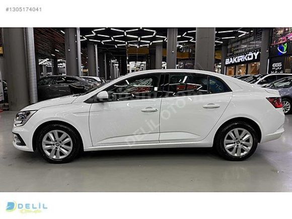 2024 MEGANE DİZEL OTOMATİK TOUCH HATASIZ 18.000 KM'DE