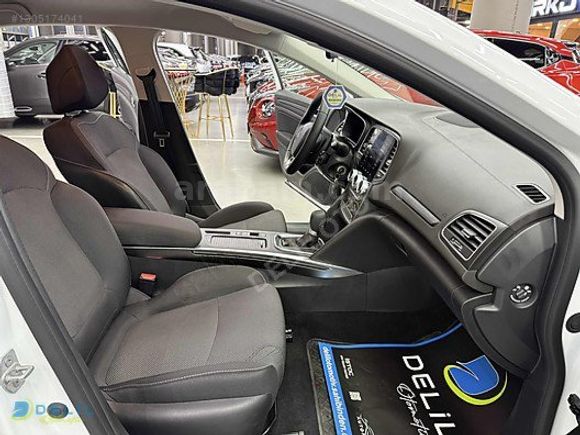 2024 MEGANE DİZEL OTOMATİK TOUCH HATASIZ 18.000 KM'DE