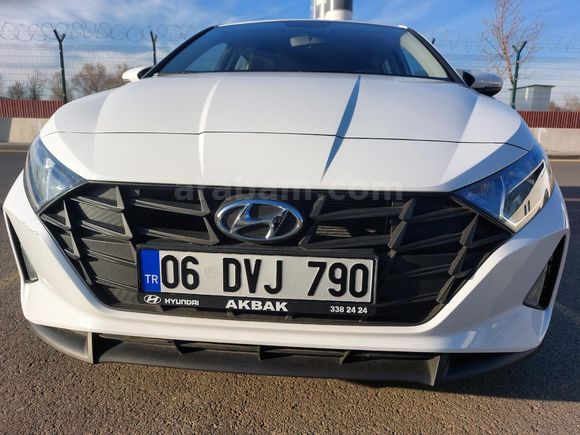 Sahibinden Hyundai i20 1.4 MPI Style 2023 Model Ankara