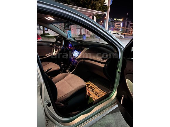 Düşük Kilometre 2014 model Accent Blue 1.6 CDRI Mode Plus Fırsat Araç