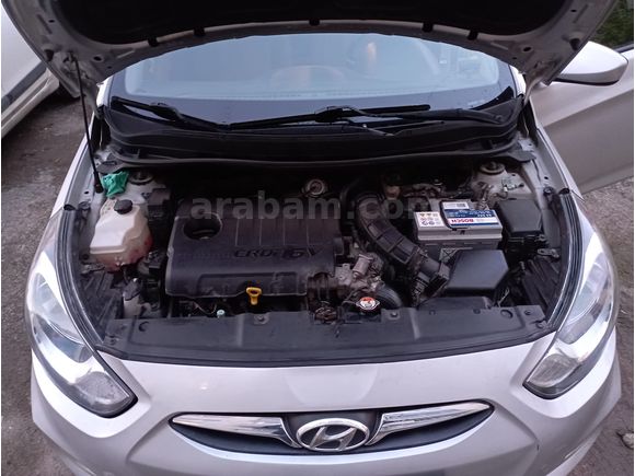 Düşük Kilometre 2014 model Accent Blue 1.6 CDRI Mode Plus Fırsat Araç