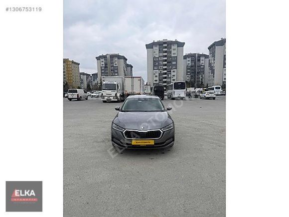 **ELKA OTOMOTİV** 2023 OCTAVİA HYBRIT PREMİUM HATASIZ ŞERT+TAKİP
