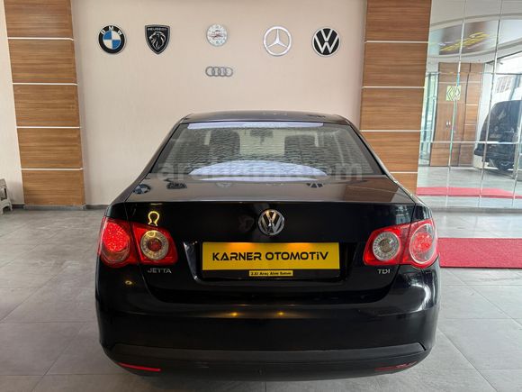 KARNER'DEN 1,6 TDİ JETTA ÇOK TEMİZ 2010 MODEL