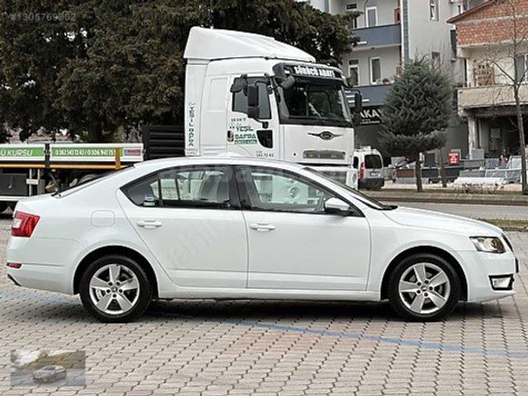 2016 MODEL SKODA OCTAVIA 1.6 TDI OPTİMAL (DÜŞÜK KM)