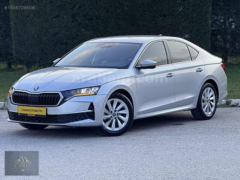 Galeriden Skoda Octavia 1.5 Mhev Premium 2025 Model Balıkesir 33.000 km Gri