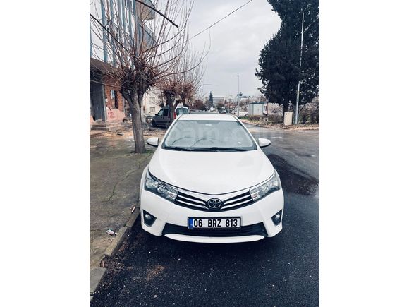 Sahibinden Toyota Corolla 1.4 D-4D Touch 2015 Model
