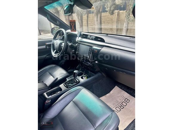 PKR OTOMOTİVDEN HATASIZ SADECE 22 BİN KM DE HİLUX