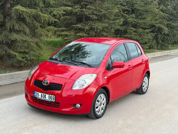OTOMATİK VİTES 1.3 MOTOR ÇOK DİRİ VE TEMİZ DOLU PAKET TOYOTA YARİS