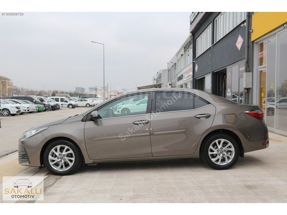 Sadece 84'Binde Otomatik Toyota Corolla 1.6 Advance MultiDrive S