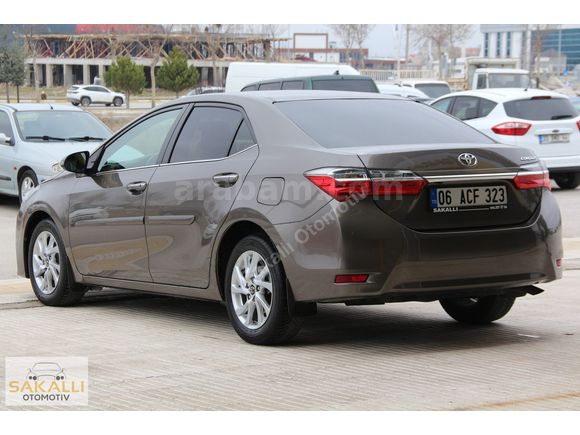 Sadece 84'Binde Otomatik Toyota Corolla 1.6 Advance MultiDrive S
