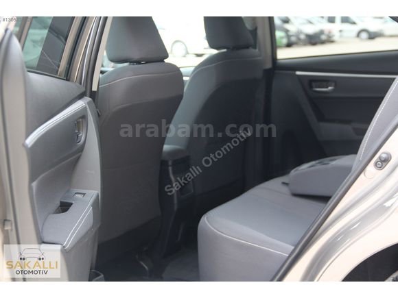 Sadece 84'Binde Otomatik Toyota Corolla 1.6 Advance MultiDrive S