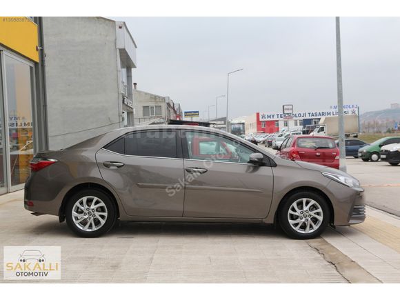 Sadece 84'Binde Otomatik Toyota Corolla 1.6 Advance MultiDrive S