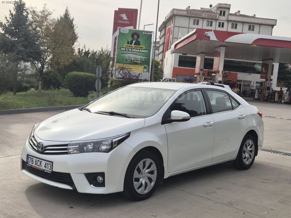 **HATASIZ 2013 MODEL TOYOTA COROLLA 1.6 TOUCH ORJİNAL 75000KMDE