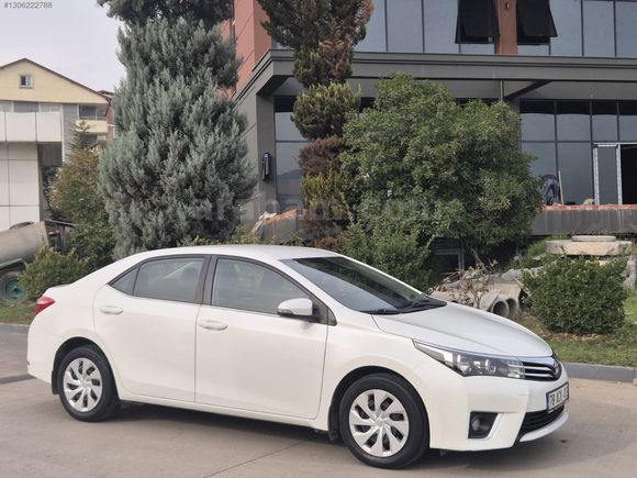 **HATASIZ 2013 MODEL TOYOTA COROLLA 1.6 TOUCH ORJİNAL 75000KMDE