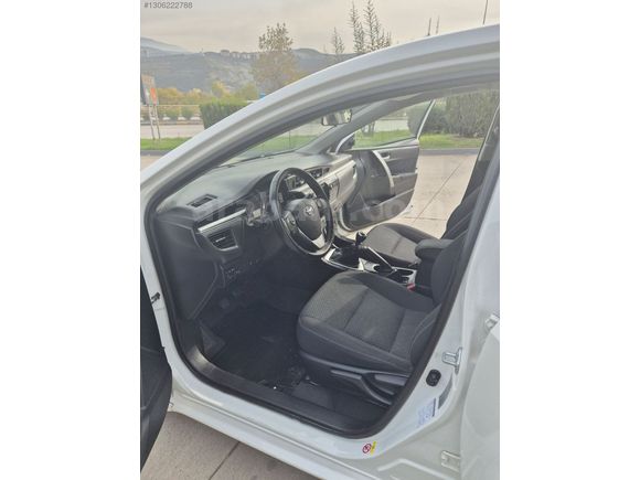 **HATASIZ 2013 MODEL TOYOTA COROLLA 1.6 TOUCH ORJİNAL 75000KMDE