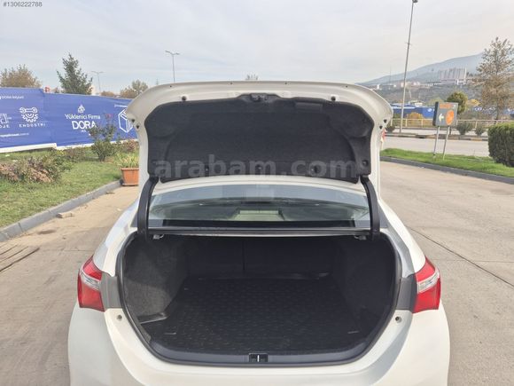 **HATASIZ 2013 MODEL TOYOTA COROLLA 1.6 TOUCH ORJİNAL 75000KMDE