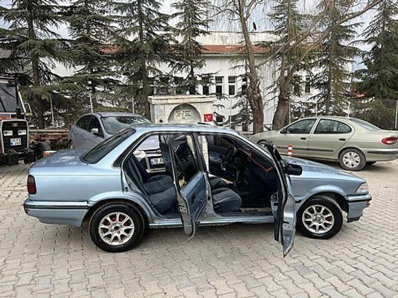 1991 MODEL KLIMA 1.6 TOYOTA CORALLA GL