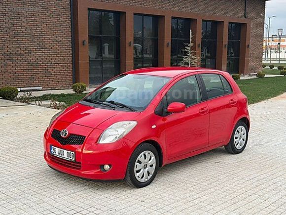 OTOMATİK VİTES 1.3 MOTOR ÇOK TEMİZ ORJİNAL KM DOLU PAKET YARİS
