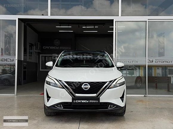 2022 MODEL NİSSAN QASHQAİ 1.3 DIG-T SKYPACK HATASIZ + CAM TAVAN