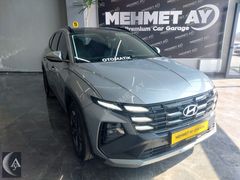 BOYASIZ / TUCSON 1.6 CRDI / CAM TAVAN + SUNROOF ÇİZİK LEKE YOK