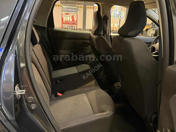 KARION DAN 2023 DACIA DUSTER 1.3 TCE EDC ESSENTIAL