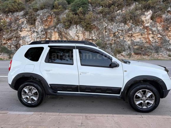 2016 İLK SAHİBİNDEN MODEL DACİA DUSTER 4X4 LAUREATE 195.000 KM