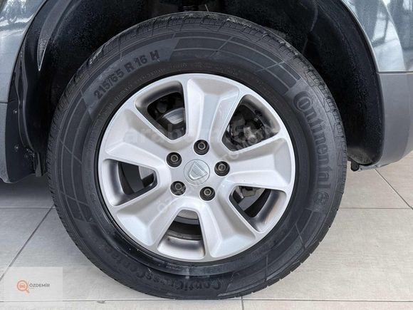 ÖZDEMİR"2015 DACIA DUSTER 1.5 DCİ LAUREATE LOOK 148500KM BOYASIZ