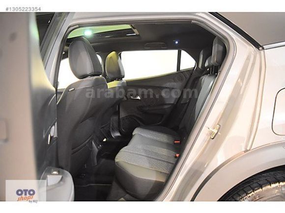 Peugeot 2008 1.2 Puretech Allure Eat8 130HP - 2025