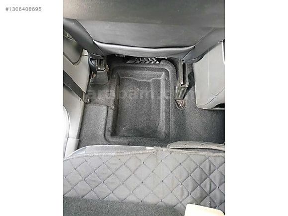A REFERANS KUGA DİZEL OTOMATİK DÖRT ÇEKER 169 BİN KM NADİR