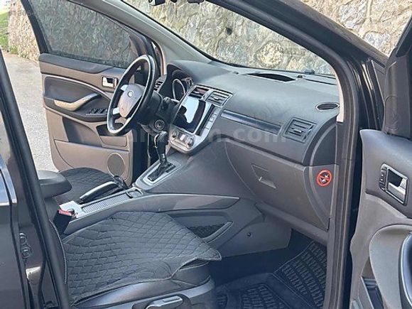 A REFERANS KUGA DİZEL OTOMATİK DÖRT ÇEKER 169 BİN KM NADİR