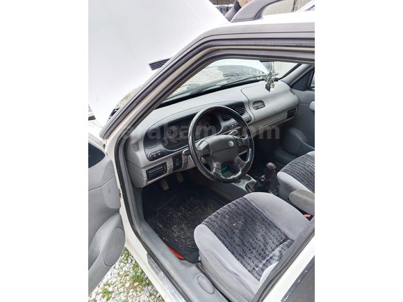 Sahibinden Skoda Felicia 1.3 GLXi 2000 Model Sıfır Motor Yapıldı