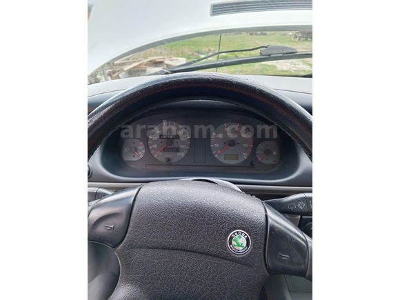 Sahibinden Skoda Felicia 1.3 GLXi 2000 Model Sıfır Motor Yapıldı