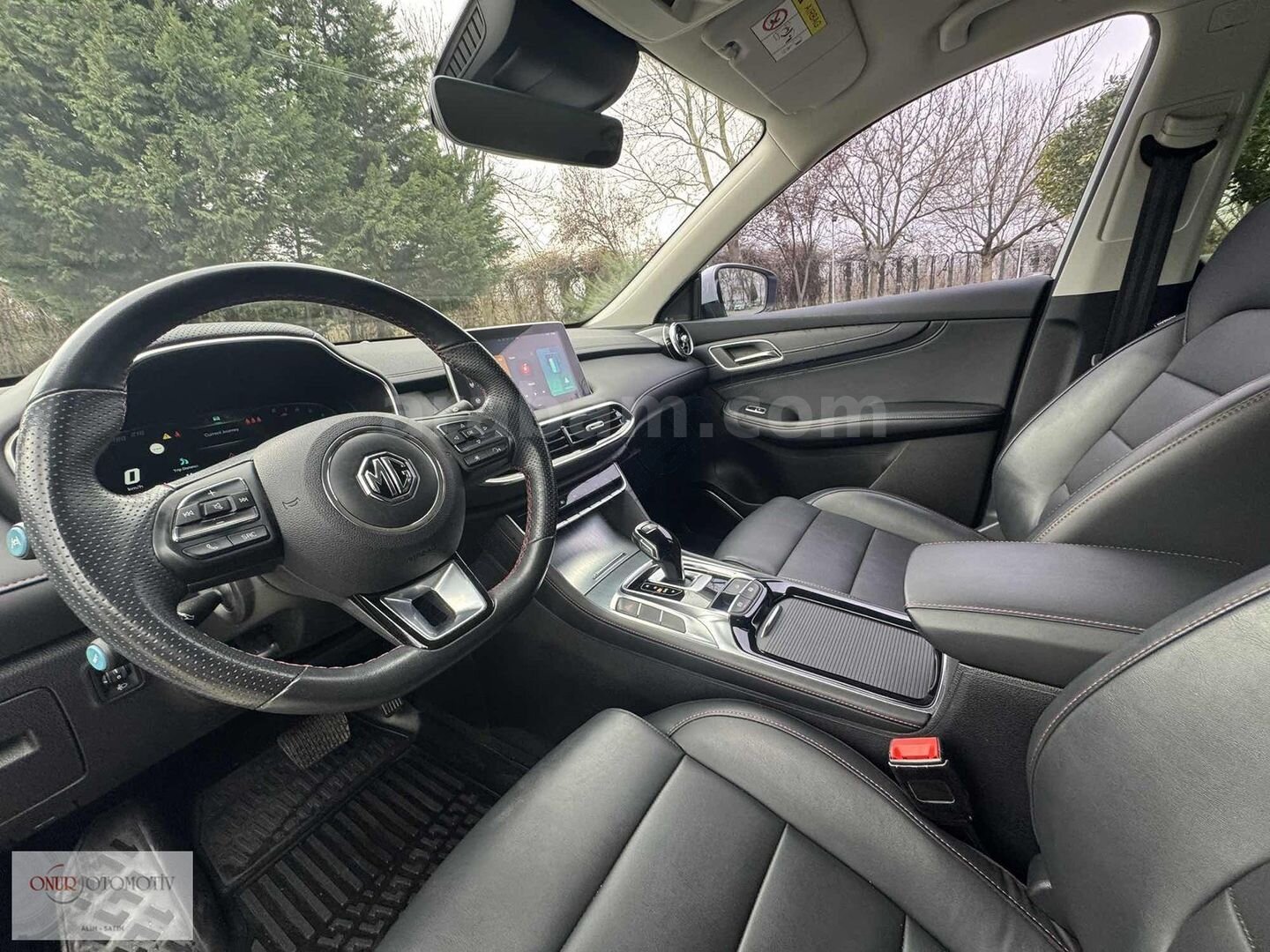 Galeriden MG HS 1.5 T-GDI Comfort 2023 Model Bursa 35.000 km Beyaz 3
