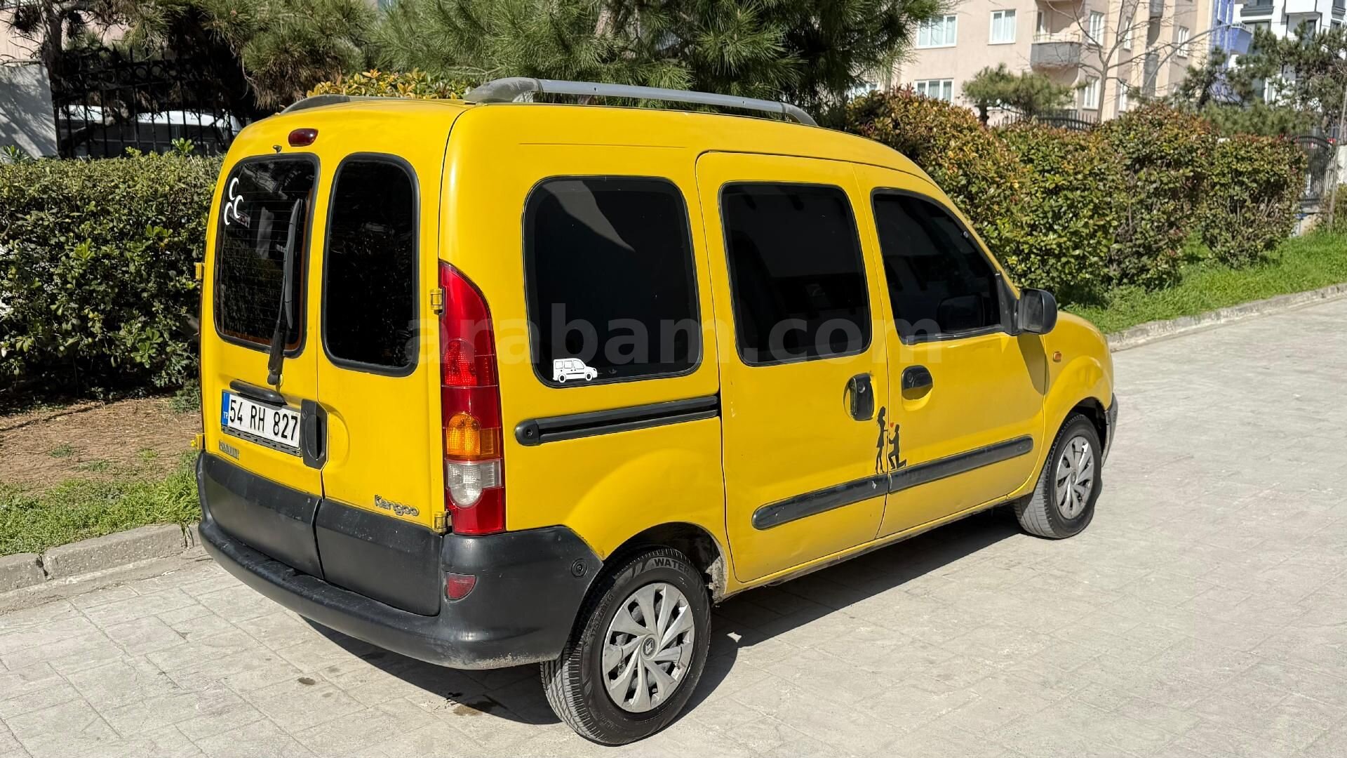 Galeriden Renault Kangoo 1.9 D 1999 Model Kocaeli 300.000 km Sarı 5