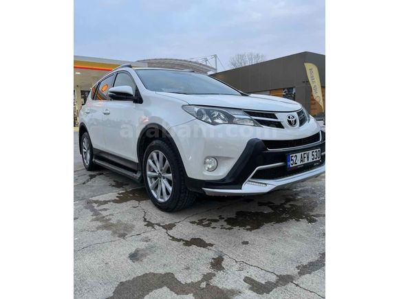 Sahibinden Toyota RAV4 2.0 Premium 2014 Model 