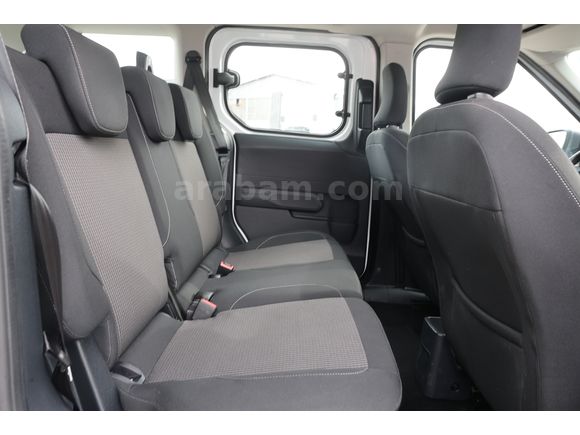 BÜYÜKSOYLU BEYSOY'DAN 2024 TOURNEO COURIER TREND 1.5 100 HP