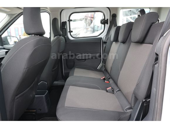 BÜYÜKSOYLU BEYSOY'DAN 2024 TOURNEO COURIER TREND 1.5 100 HP