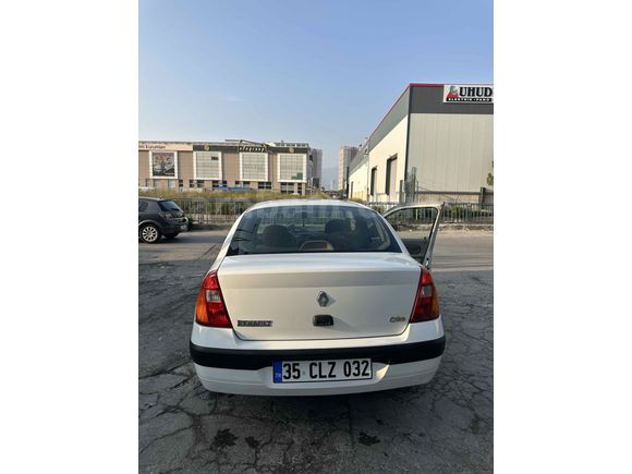 Sahibinden Renault Clio 1.5 dCi Authentique 2004 Model  296.000 km Beyaz