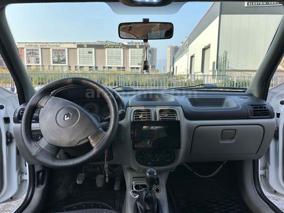 Sahibinden Renault Clio 1.5 dCi Authentique 2004 Model  296.000 km Beyaz