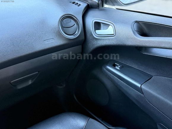 Hatasız Boyasız 2023 Model Courier 75Bin Km+Geri Görüş Kamera