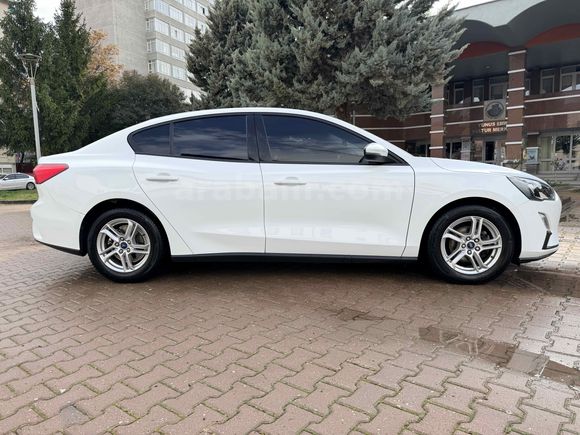 Sahibinden Ford Focus 1.5 EcoBlue Trend X 2021 Model 