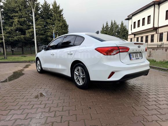 Sahibinden Ford Focus 1.5 EcoBlue Trend X 2021 Model 