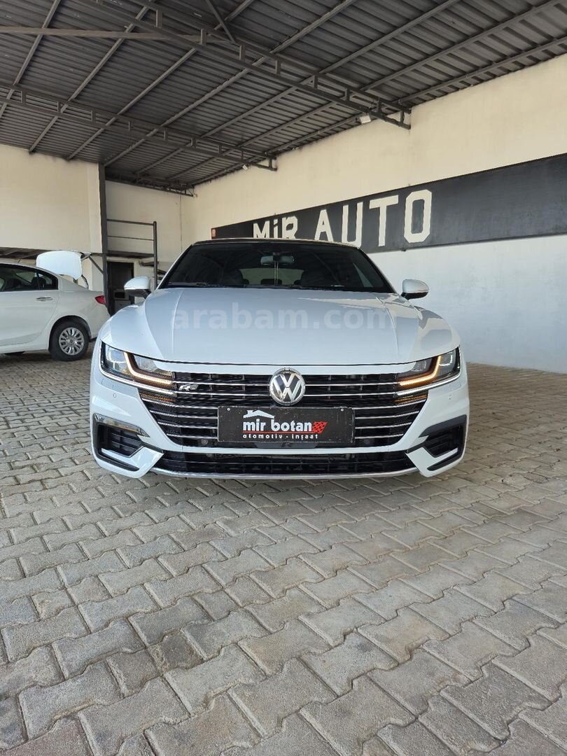 Galeriden Volkswagen Arteon 1.5 TSI R Line 2018 Model Antalya 175.000 km Beyaz 5