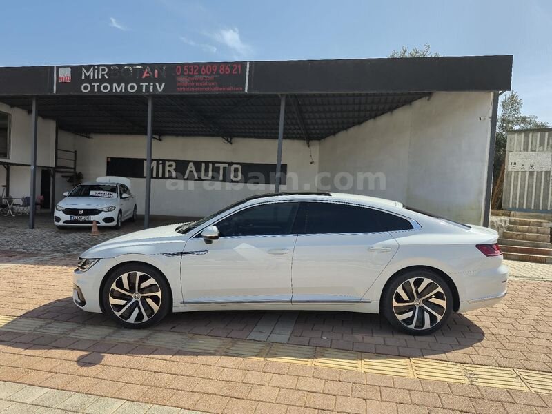 Galeriden Volkswagen Arteon 1.5 TSI R Line 2018 Model Antalya 175.000 km Beyaz