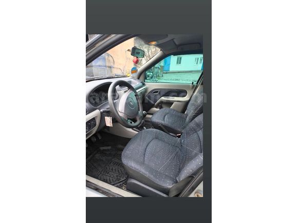 Sahibinden Renault Clio 1.4 Expression 2004 Model  227.000 km Gri