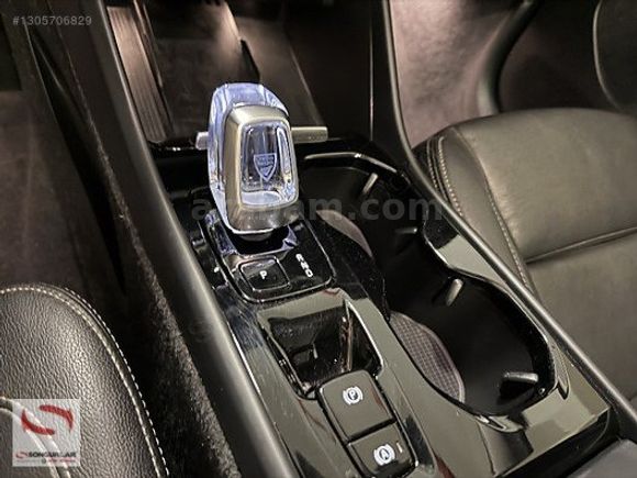 SONGURLAR 2024 XC40 DARK PLUS BOYASIZ %20 KDV Lİ KREDİ KARTLI